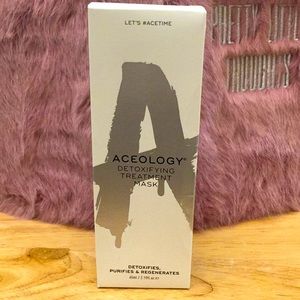 Detoxifying Treatment Mask